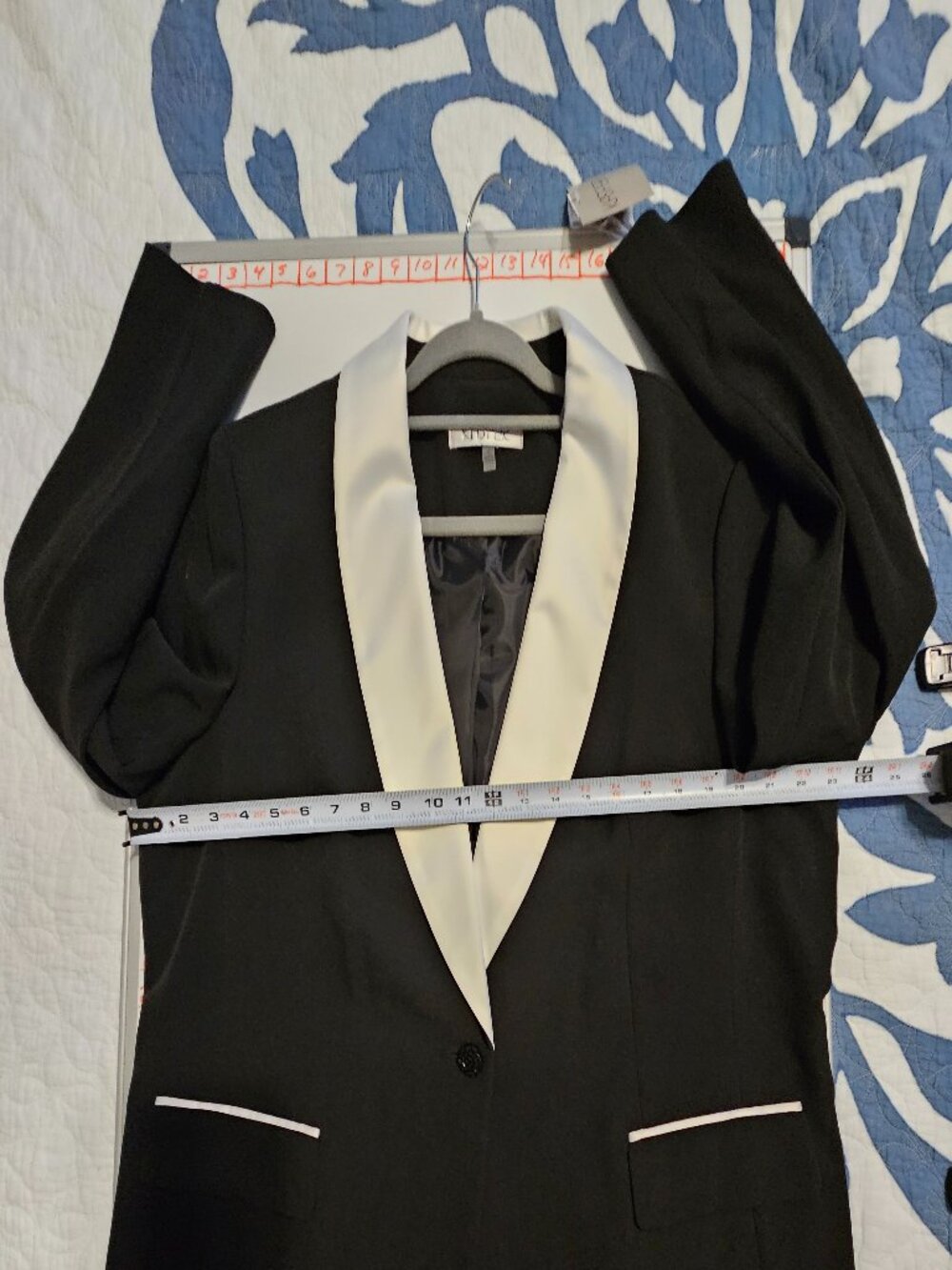 Kasper Black Blazer with White Color Size 18 - Picture 6 of 11